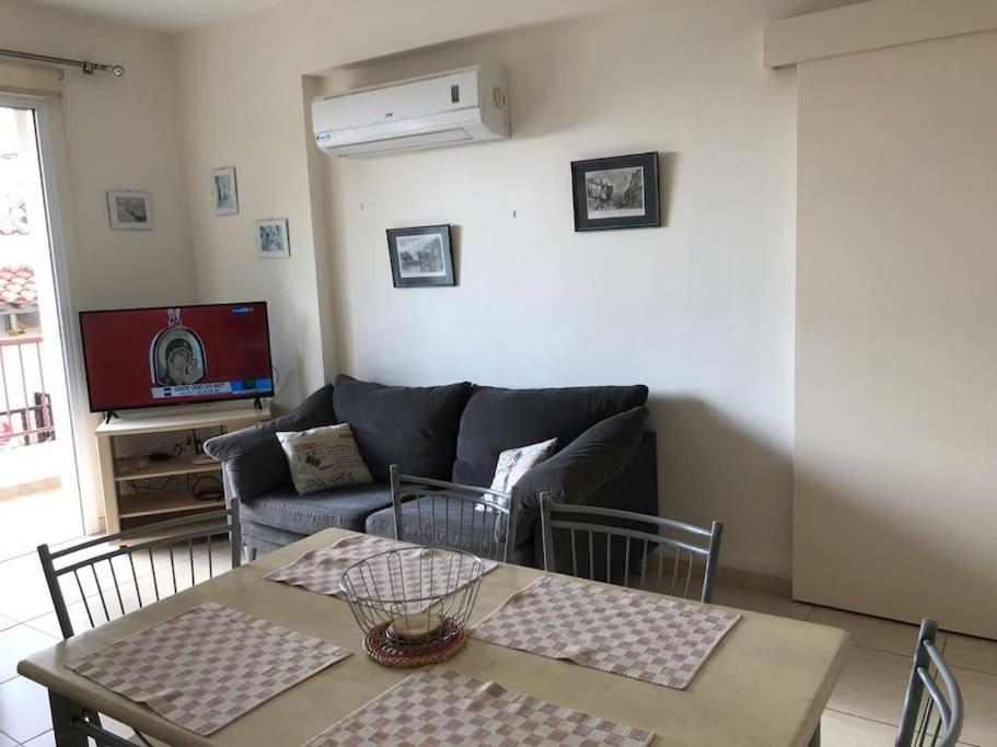 A Stone'S Throw From Everything Paphos Exterior photo