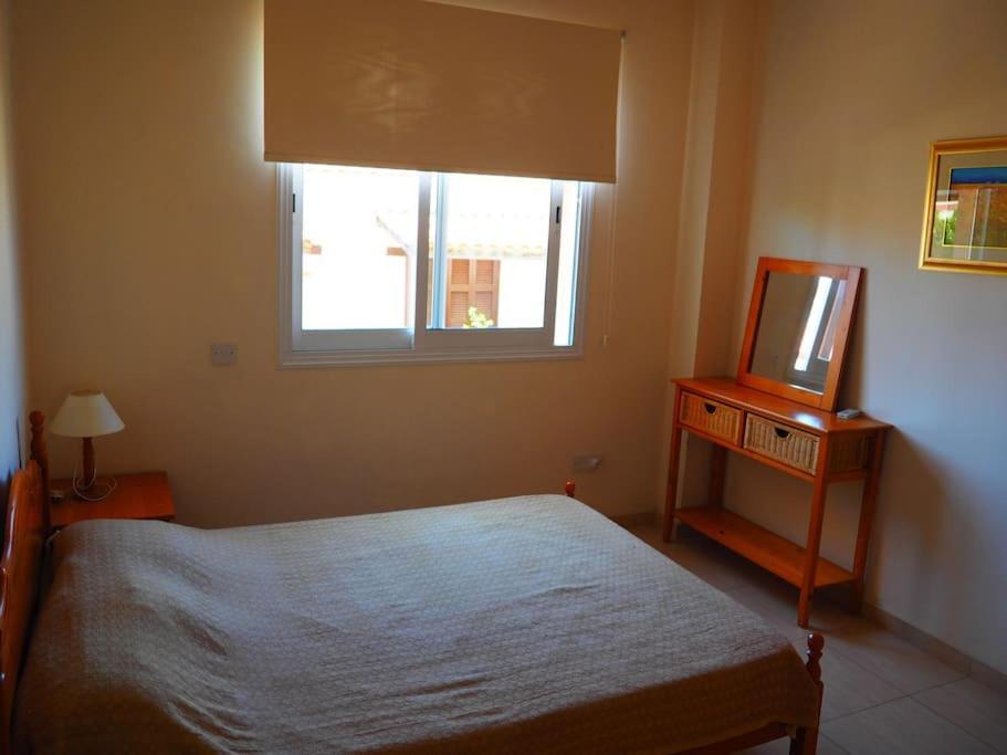 A Stone'S Throw From Everything Paphos Exterior photo